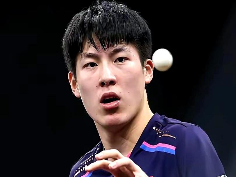 19岁小将连斩欧洲冠军他连赢达科、弗朗西斯卡，决赛才碰到队友陈垣宇。输球那