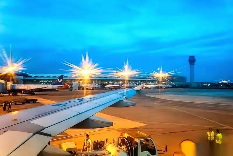 全世界的飞机，都开始扎堆往海南飞。不是来旅游的。是来“看病”的。6月5日