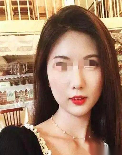 福州这男的，前脚给同居女友转了10万，让她立马搬走。后脚门一关，他反手就是一个