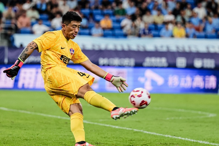 28岁中超主力门将退役郭全博发文：别瞎猜了不是严重近视没踢过假球单纯不想