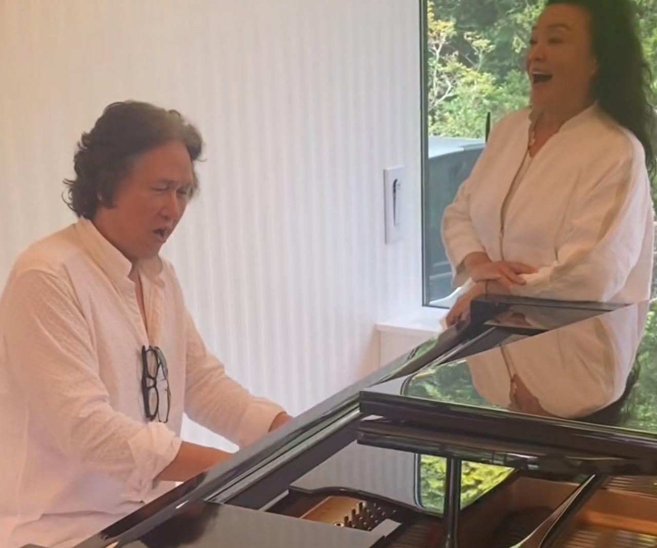 难怪s妈不出来折腾了！看看张兰现在的小日子，能把人活活郁闷过去……张兰现在微博