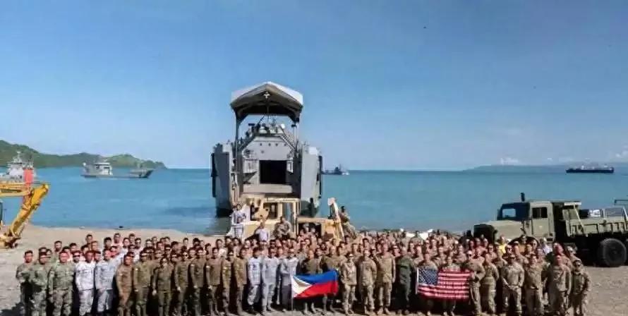 美国又拖上22国来南海搅局，并进进有针对性夺岛攻岛作为对南海有绝对控制权中国，