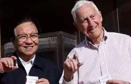 1994年，美国一药商放弃数百亿美元的利润，将乙肝疫苗研发技术以700万美金的超