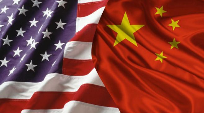眼下，全世界都在赌中国和美国究竟谁先撑不住，现在的情况是中国有货，美国有钱，可美