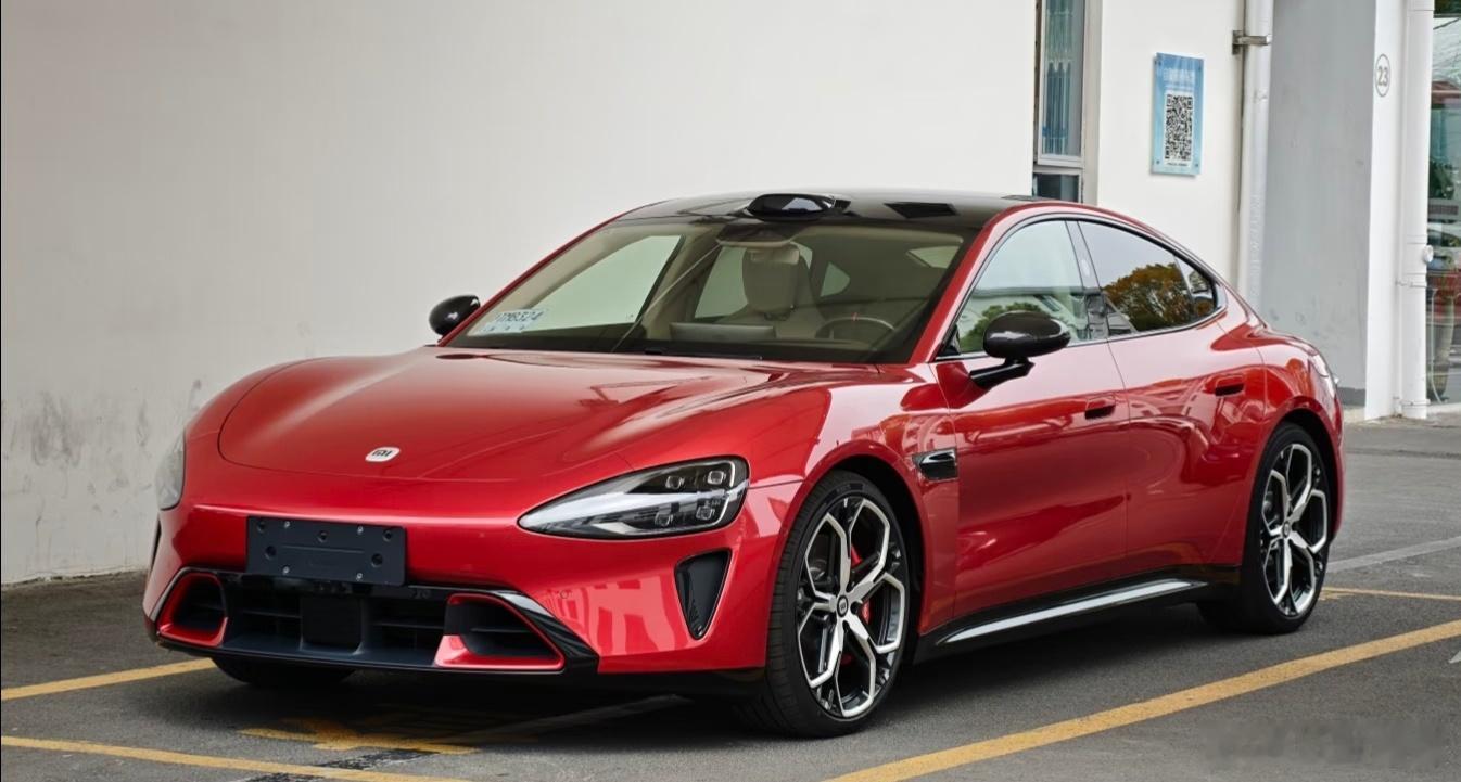 我觉得雷总说这话其实很中肯，别人都是买买买，只有他在劝大家理性消费中国的车太多了