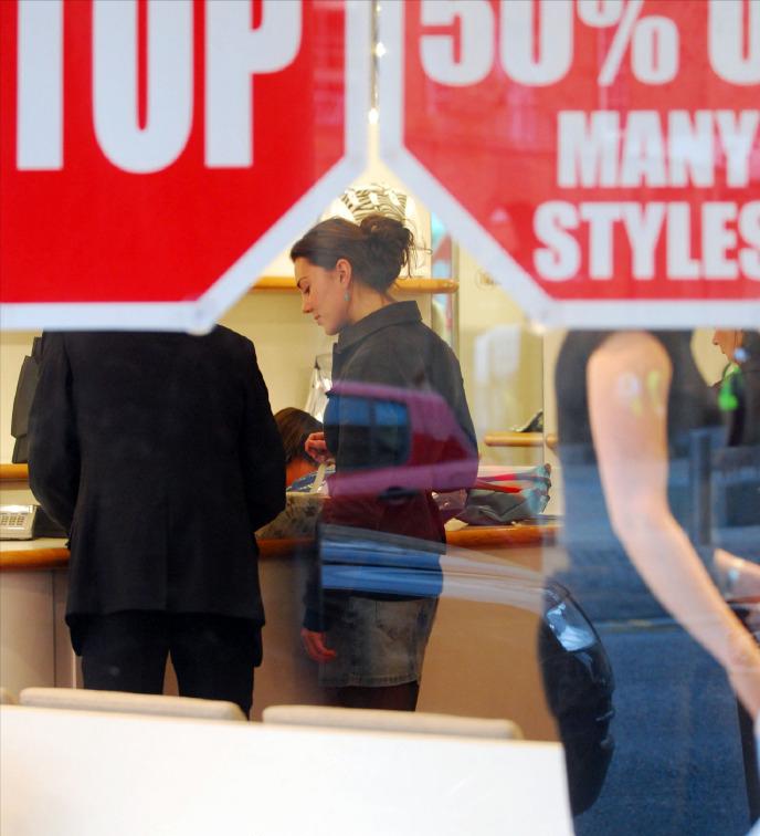 2007年2月2日，在伦敦大街上闲街的凯特.米德尔顿！那时的凯特王妃，还只是威