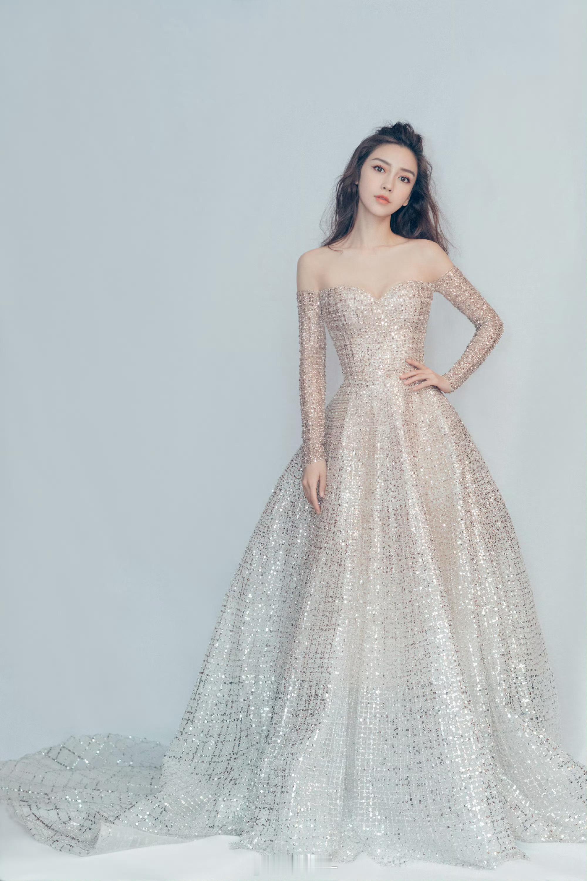 angelababy|杨颖你有多遥远，但这并不妨碍，你成为我的星星，成为独独