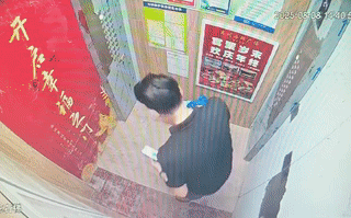 这种能双向开门的电梯究竟是哪个天才发明的？虽然看起来非常有趣，但是却经常让人出