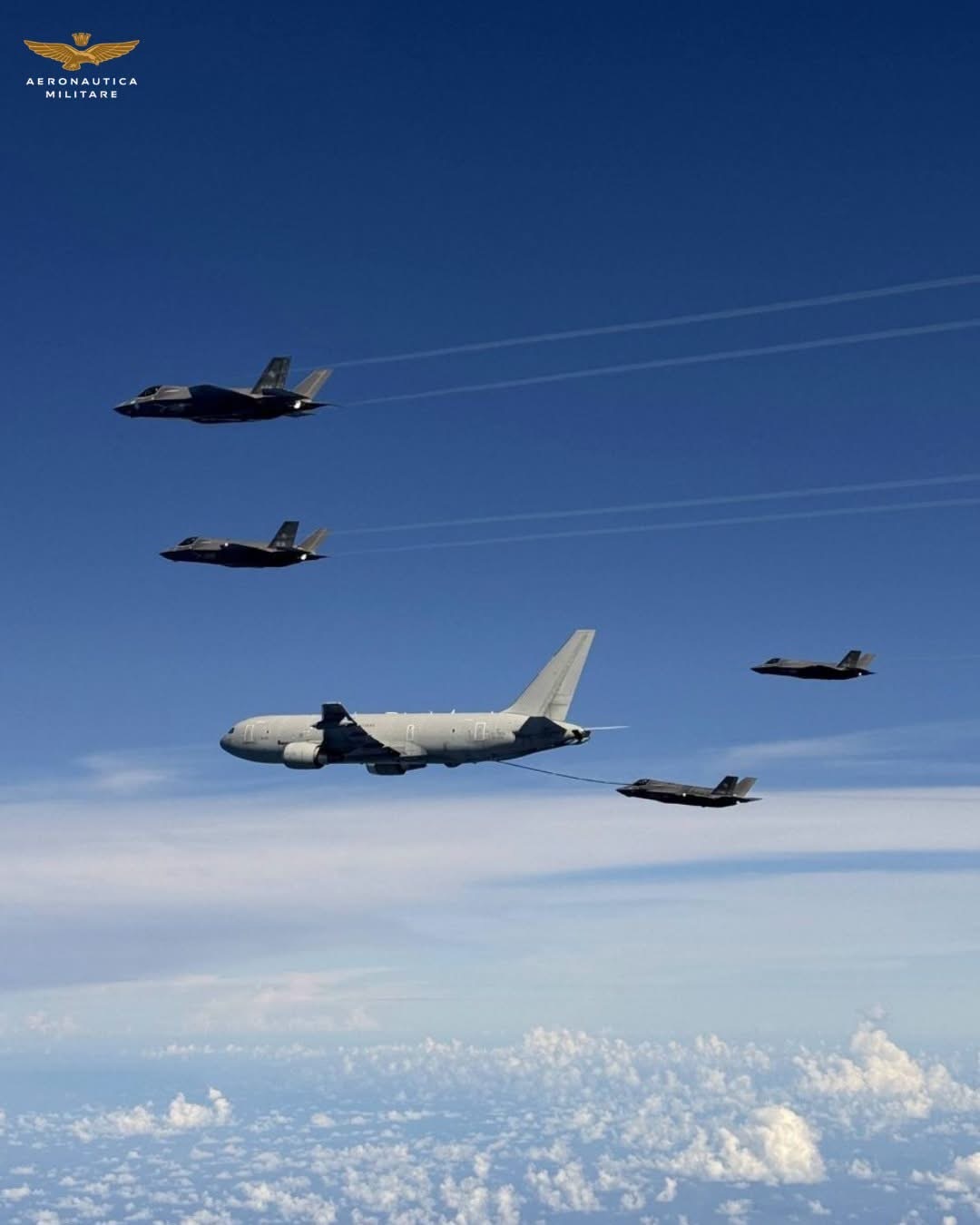 意大利空军（AM）空对空摄影第14联队第8中队KC767🔻意大利空军官