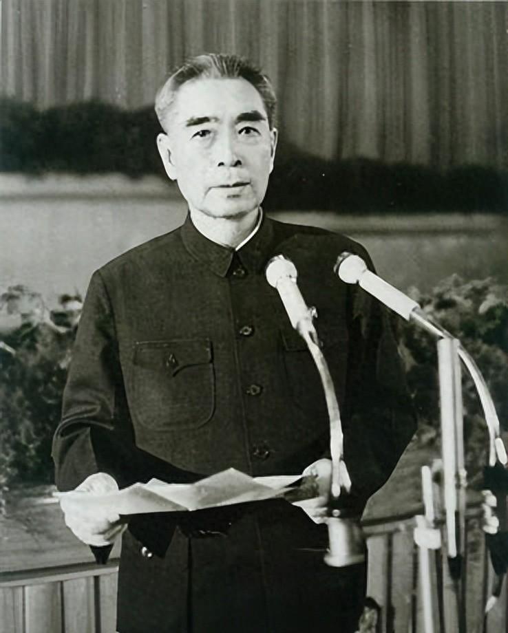 1964年毛主席与周总理谈话时开玩笑，周总理当场做出一个重要决定，这背后有何深意