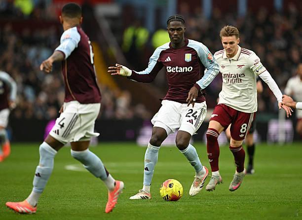 阿斯顿维拉vs阿森纳英超裁判是不是水平极差，暂且不讨论。但可以肯定的是，他们的