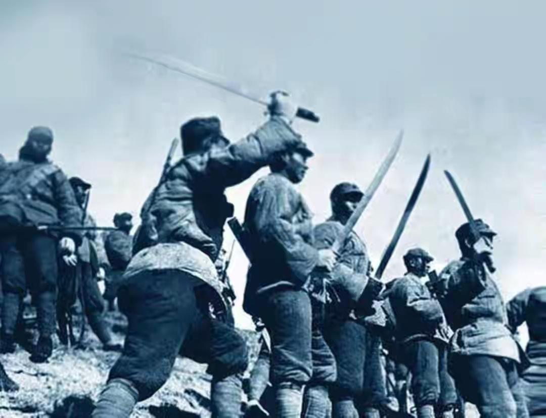 1938年，王耀武发现日军身材矮小，想出一条妙计，一夜全歼日军。说起来这事儿
