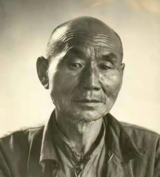1937年冬天，小日本鬼子打进了南京城，那城市直接变成了惨兮兮的地狱。有个叫左润
