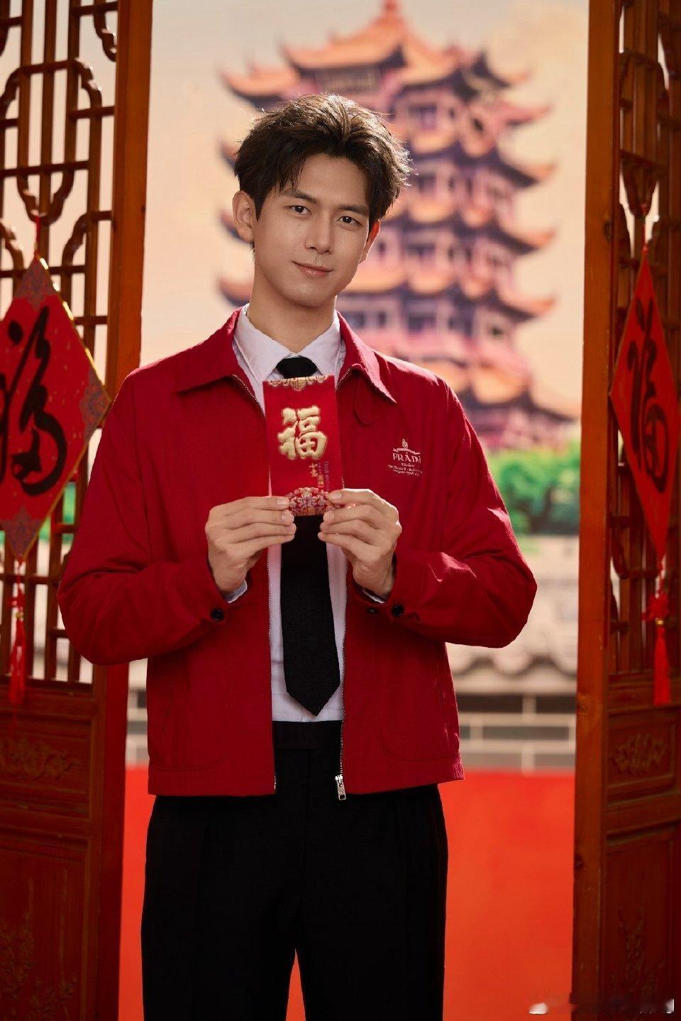 李现四登央视春晚正能量艺人根正苗红期待今晚李现的表演