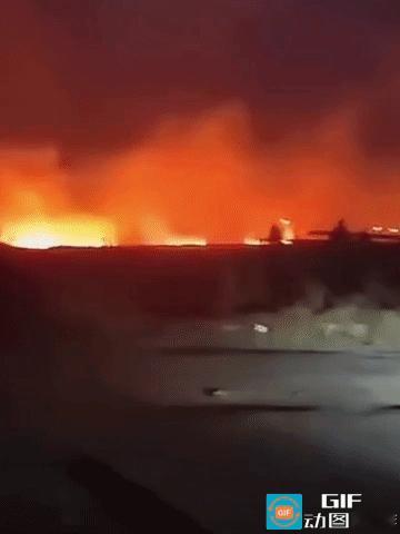 俄罗斯国内大火蔓延俄罗斯克麦罗沃州贝洛沃和尤尔加地区发生大规模田野火灾，过火