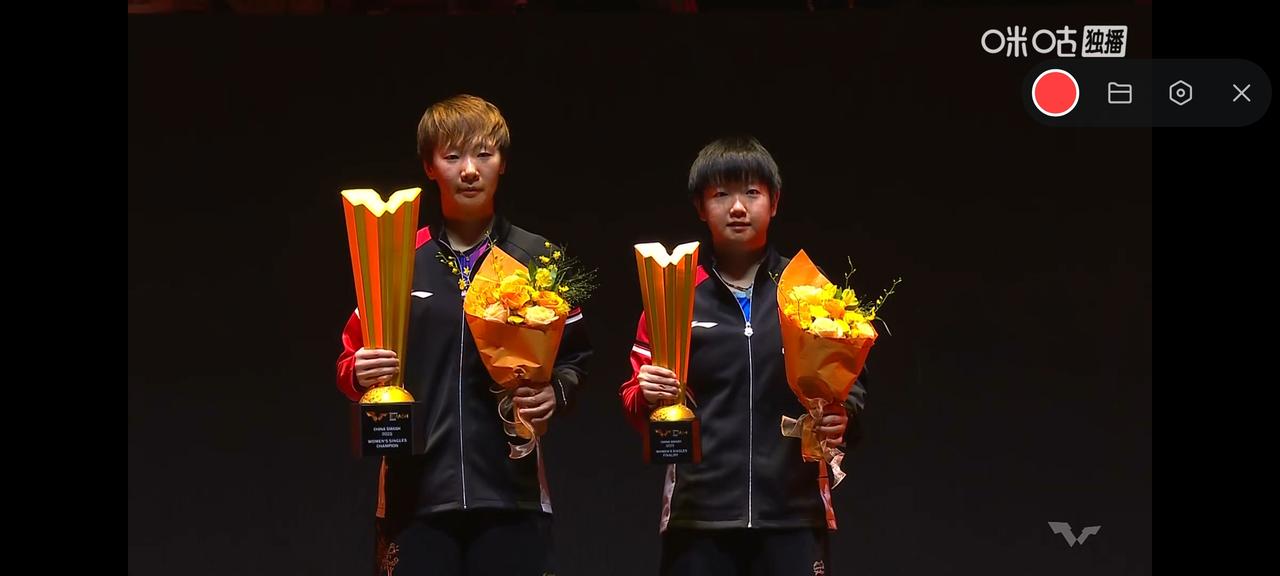 恭喜王曼昱夺冠！！在2025WTT北京大满贯赛中4:2战胜孙颖莎夺冠！在采访