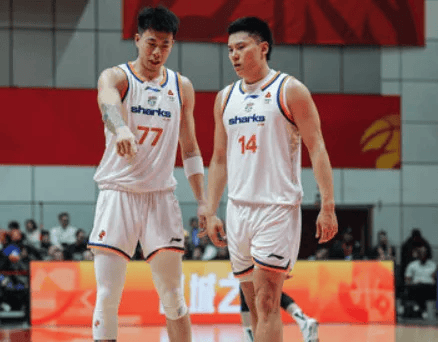 张镇麟: 篮球运动员要把注意力放场上, 掌控球的是我们自己