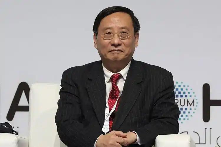 最近高志凯教授建议，把国家移民局改为出入境管理局，我认为这是一个很好的建议，我国