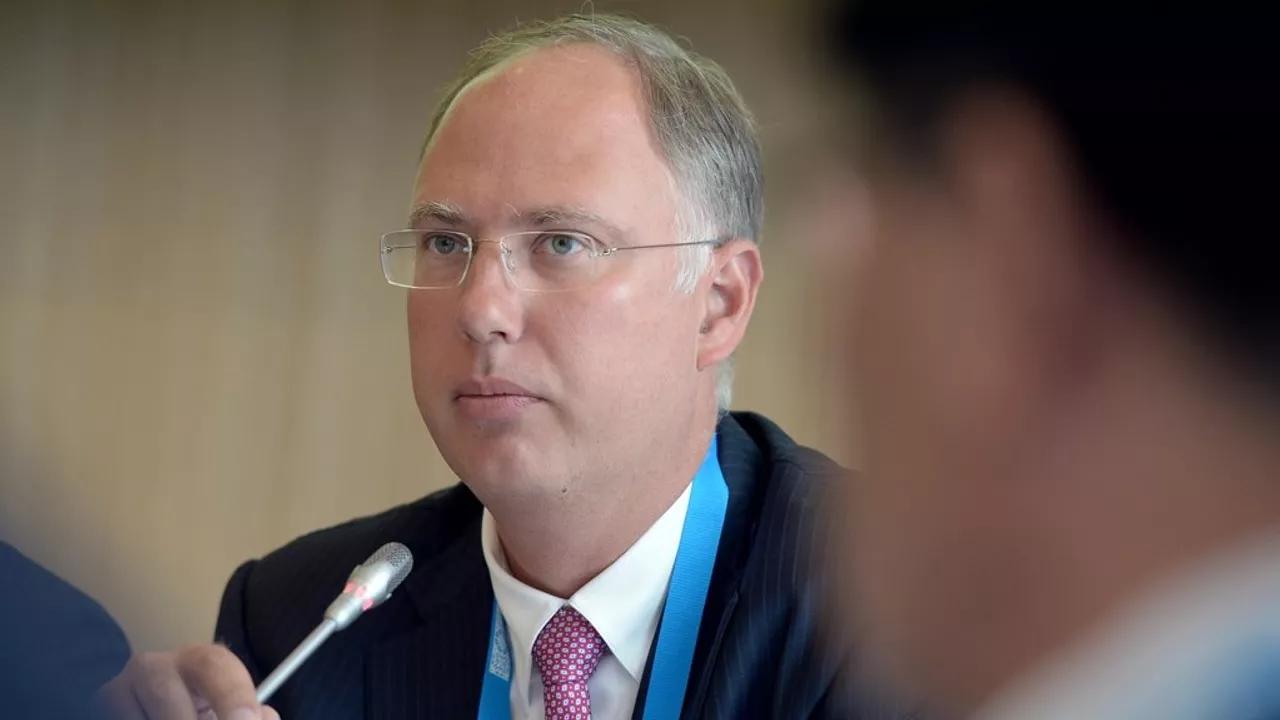 欧盟这次真被挤到墙角了最近，普京的代表、俄直接投资基金总裁德米特里耶夫放话称