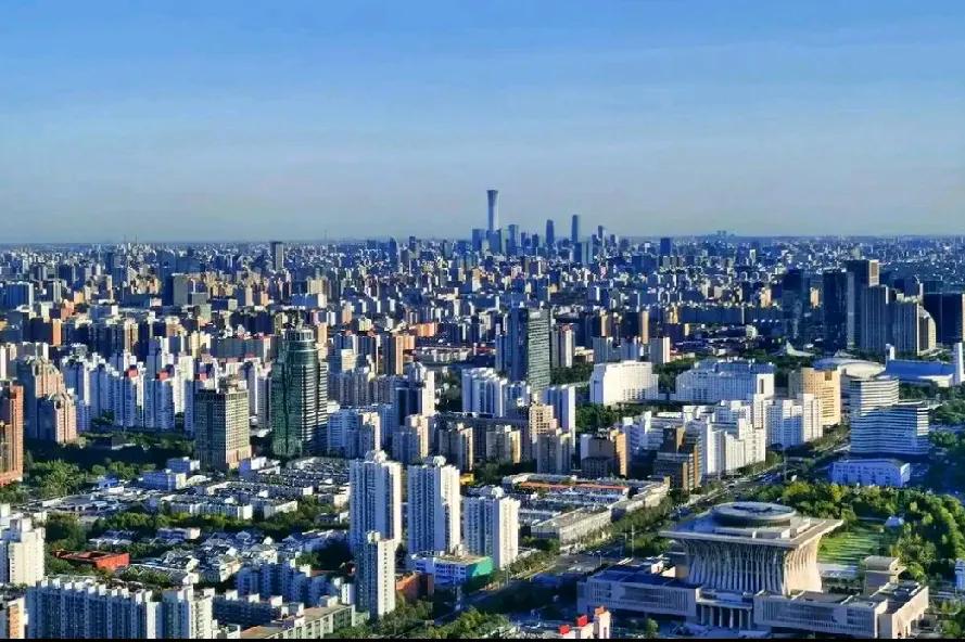 中国真正的大都市只有以下12座，十座三位区号的城市+深圳市、杭州市。1.北京市