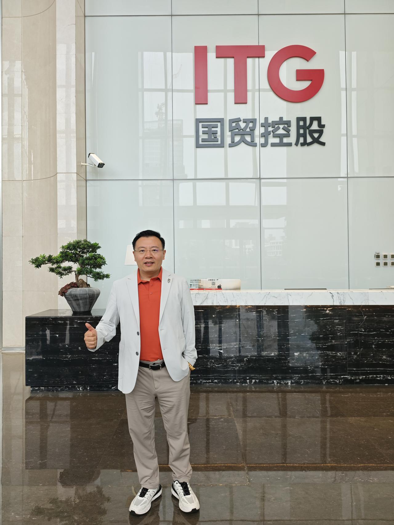 来厦门，跟国贸、安踏、七匹狼交流，向优秀的企业学习，成功的企业：专注、创新、用户