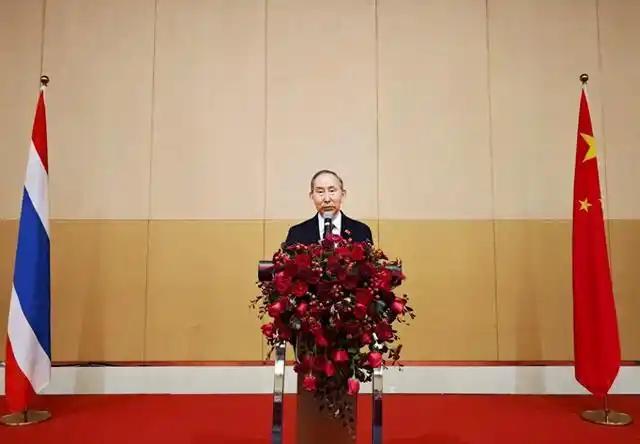 成了，泰国答应中国了。根据新华社7月15日的权威报道，泰国顶尖高校朱拉隆功大