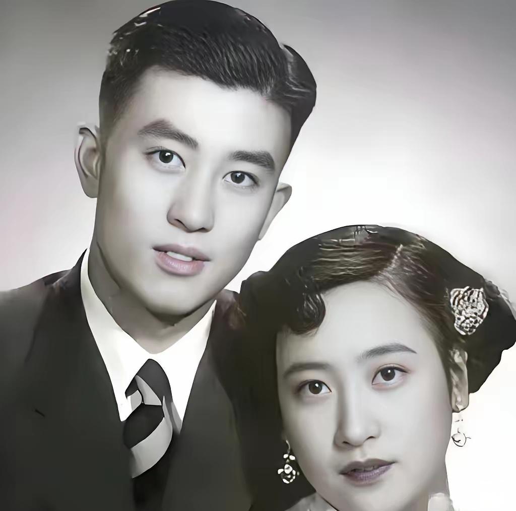 1935年北平名媛袁行恕15岁爱上穷教师私奔三千里，50年后她病倒那天丈夫做的事