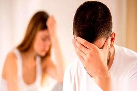 有时候人真是活得挺拧巴的。就说我一哥们儿吧，三十来岁，平时人模狗样的，西装笔挺