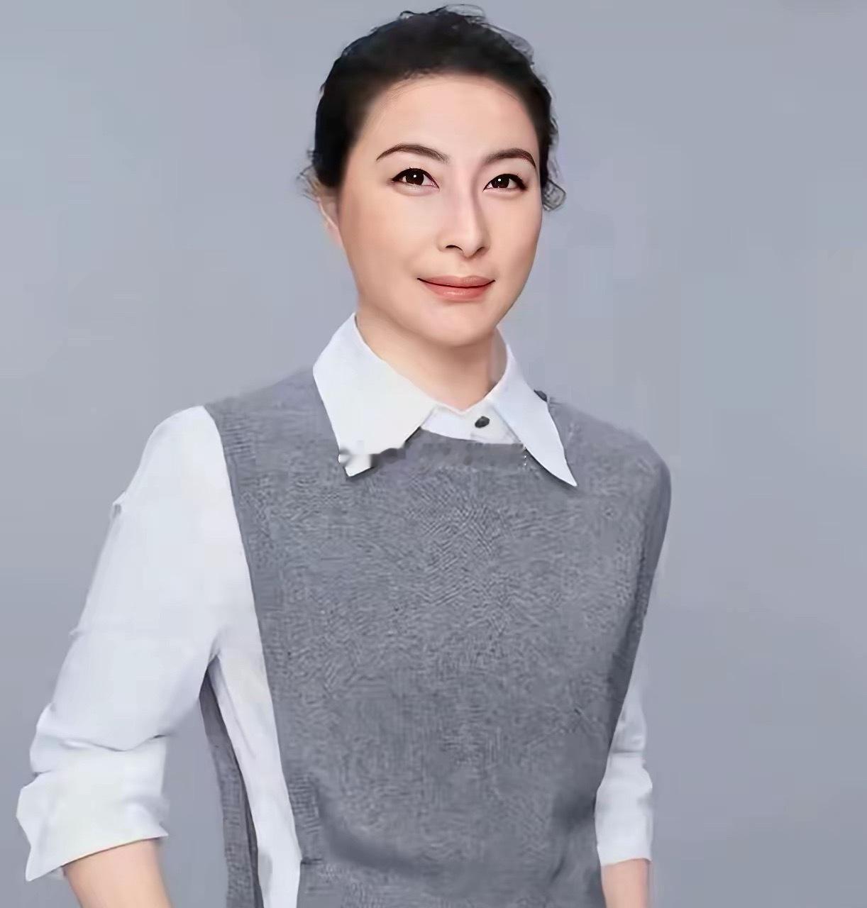 为什么郭晶晶那么有钱，还要接广告代言呢？​有网友分析，霍家并不像明...