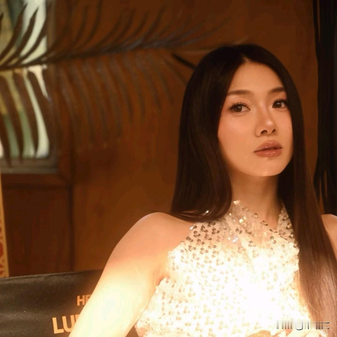 程晓玥官宣二胎！肚子藏不住被猜俩月，实锤后评论区炸了程晓玥这二胎总算官宣了