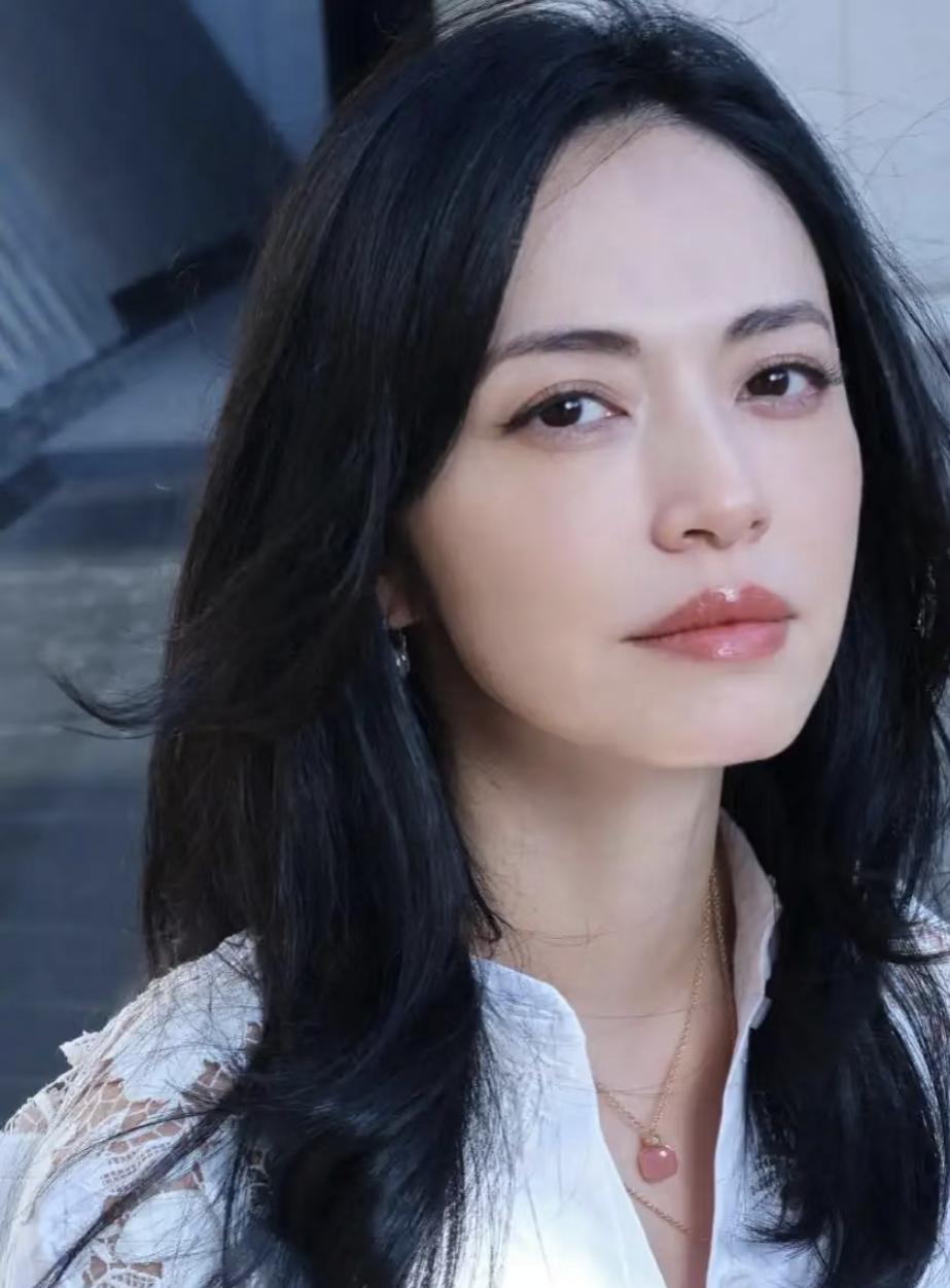 看人先看脸，老话总说“相由心生”，有时候你不得不信，一个人的性格，早就悄悄写在脸