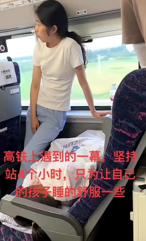 母爱的伟大在这一刻，表现的淋漓尽致！