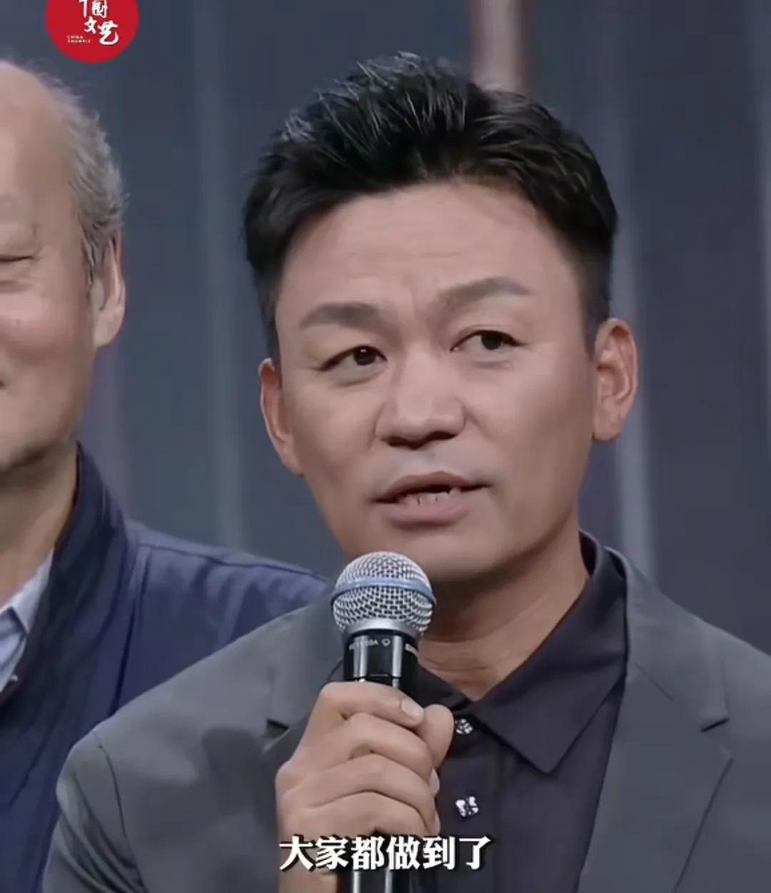 多年后《士兵突击》剧组部分演员在央视文艺重聚，几个现在知名演员，只有王宝强和张国