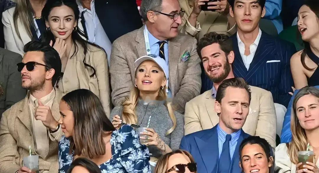 杨颖在国内靠“混血神颜”刷屏，到了欧美红毯，为什么30%的路人看完就忘？不