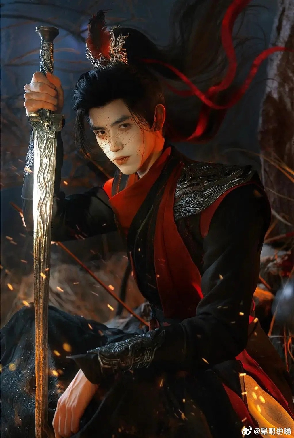 🐧奇幻剧《万花世界》领衔主演：鞠婧祎领衔主演：陈飞宇领衔主演：夏之光特