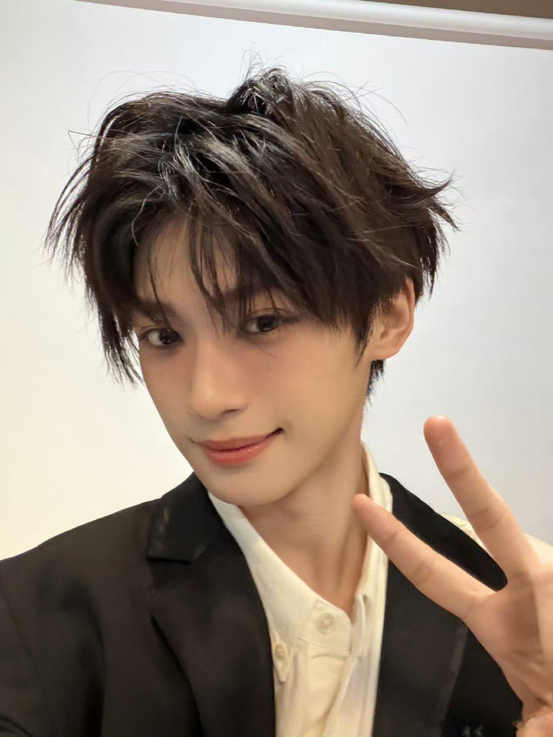 梓渝眼下腮红妆梓渝微醺腮红​好快​​​