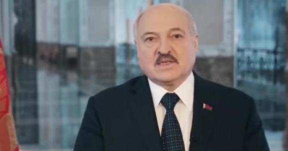 白俄罗斯总统一句话，撕开了中国最可怕的底牌。不是航母下饺子，也不是芯片突围。卢卡