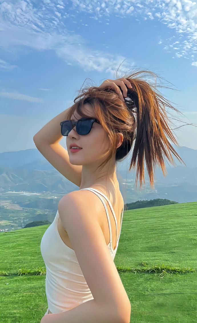 风水知识普及：1、大厅要连着大阳台，这叫明堂。这样可以让阳光洒进来，“明”就是收