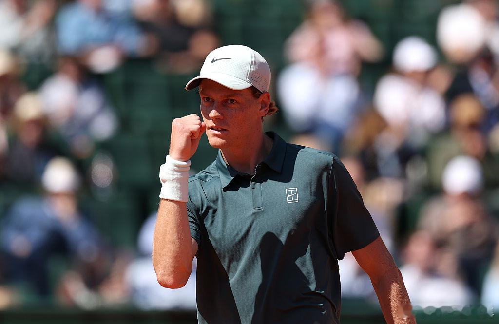 辛纳成为第四位在大师赛至少取得20连胜的球员🔥31连胜德约科维奇（2011印