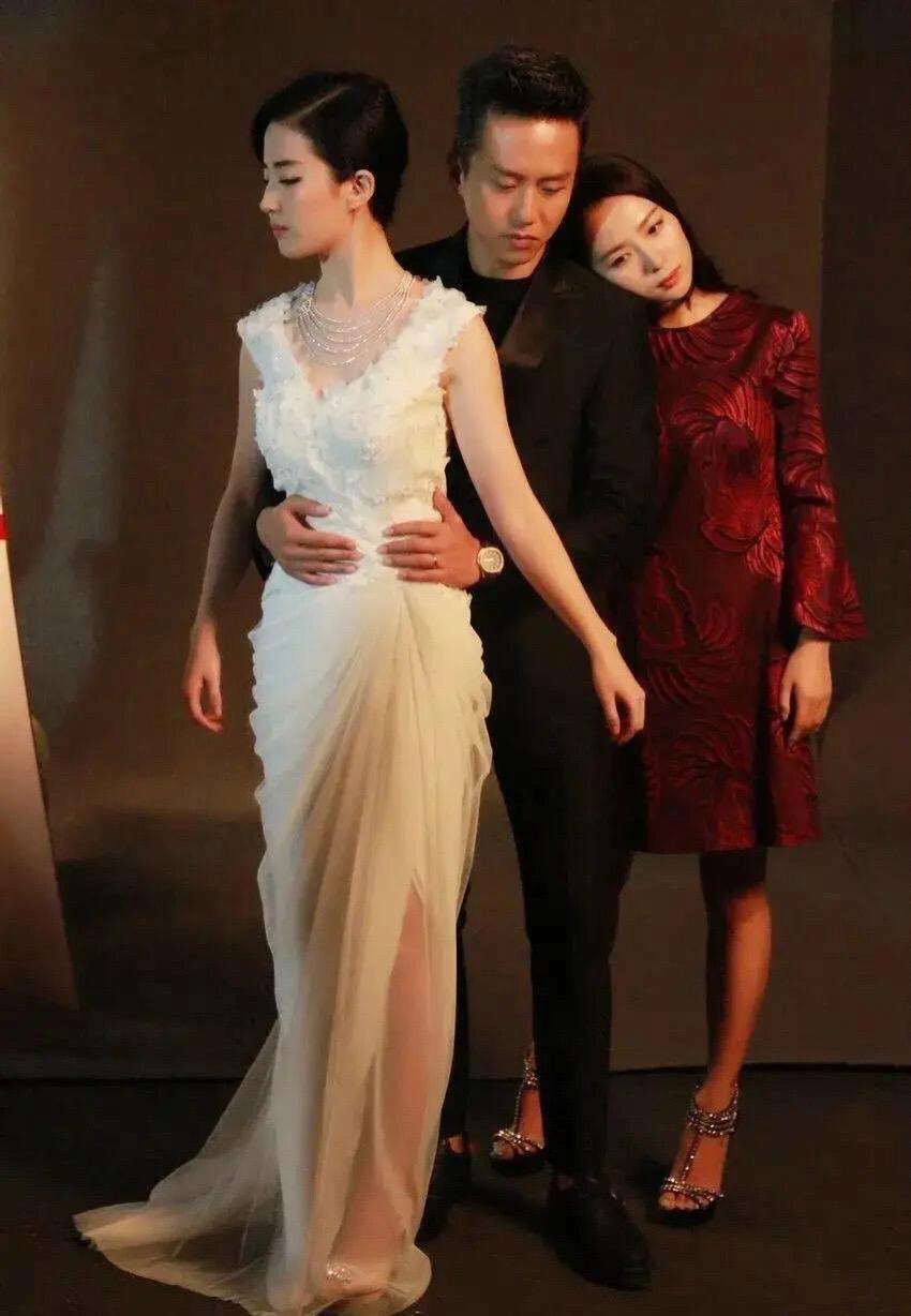 邓超刘亦菲江一燕搞笑时尚婚礼大片