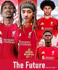 利物浦未来中后卫储备1.莱奥尼19岁–196cm2.雅凯20岁–