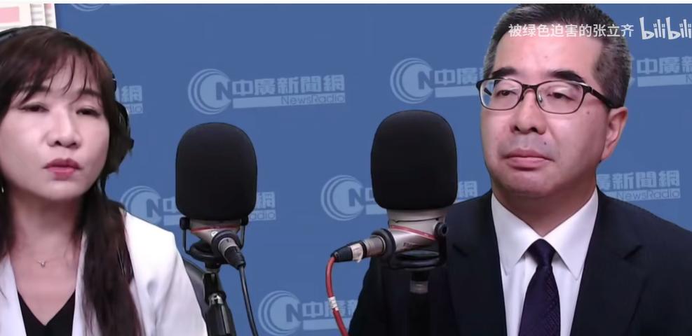 萧旭岑今天早上在王浅秋节目上爆料，他跟马英九确实爆发过激烈的冲突，他还列举了几个