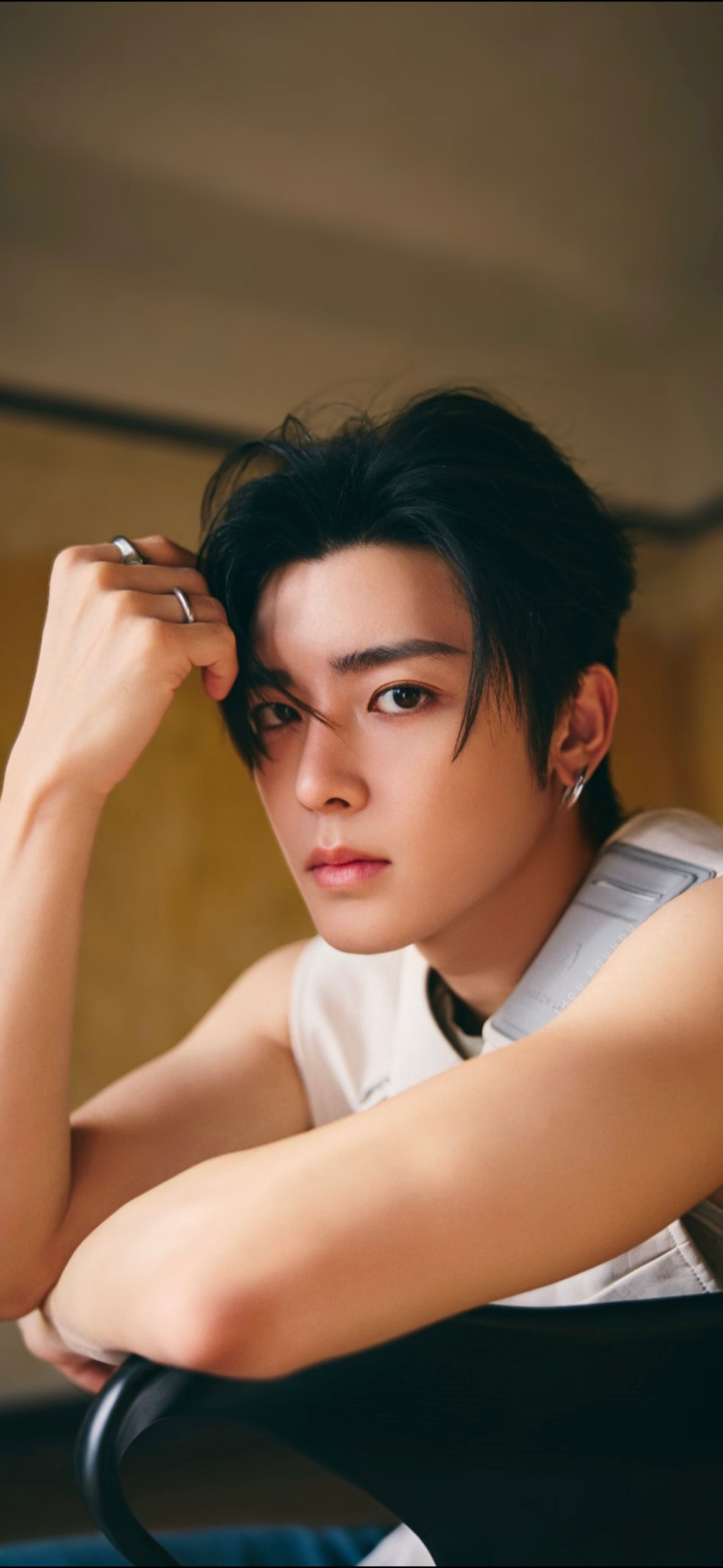 艾米这反应太真实了😂听到导演说和侯明昊“动真情”，当场一句“OMG你吓到我了