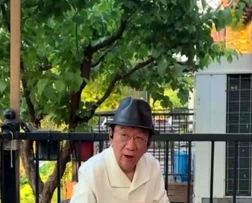 侯耀华骚操作又来了，你是在赤裸裸的威胁同行吗？侯耀华声明，相声圈凡是不承认杨