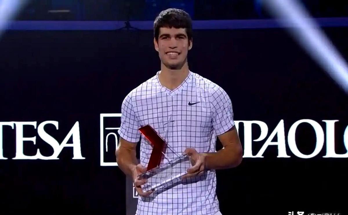 ATP新生力量总决赛，简直是巨星预科班。这比赛的成才率真的真的有点吓人，七届