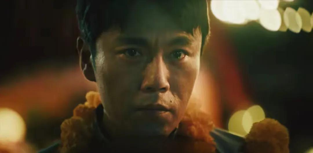追剧《扫毒风暴》，马少骅为了让老鬼教自己制毒，两人将来"大展宏图”，把受了枪伤的