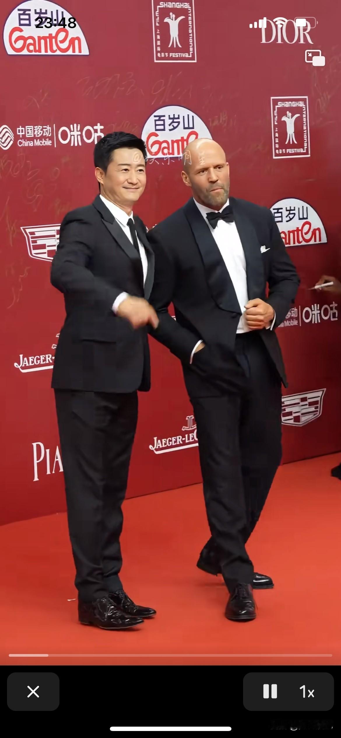 吴京老师想跻身进入一个国际范，自己认为自己是国际超一线明星了，杰克斯坦森，这次叫