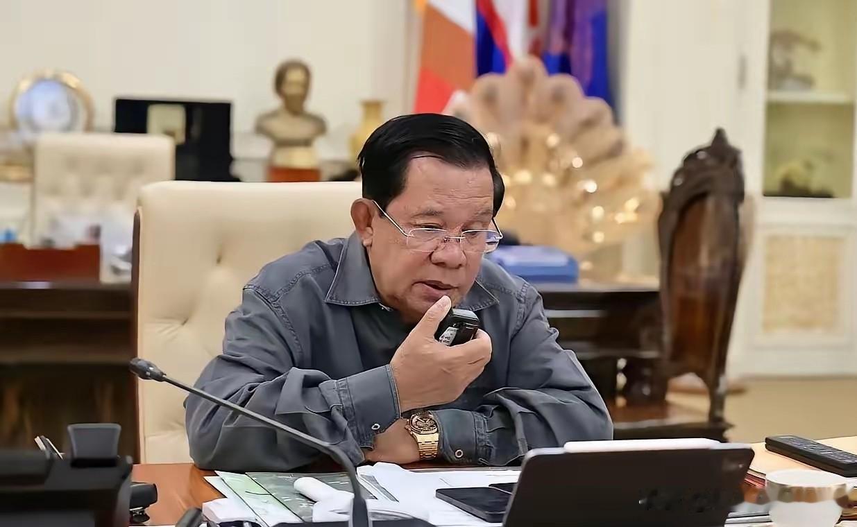 就在刚刚洪森原形毕露，搞内战厉害，外战就有点费劲了[哭哭]洪森在柬埔寨内