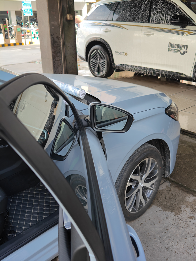 一万一的二手帝豪23年10月买的二手帝豪。13款1.3T手动波，14年前任车主