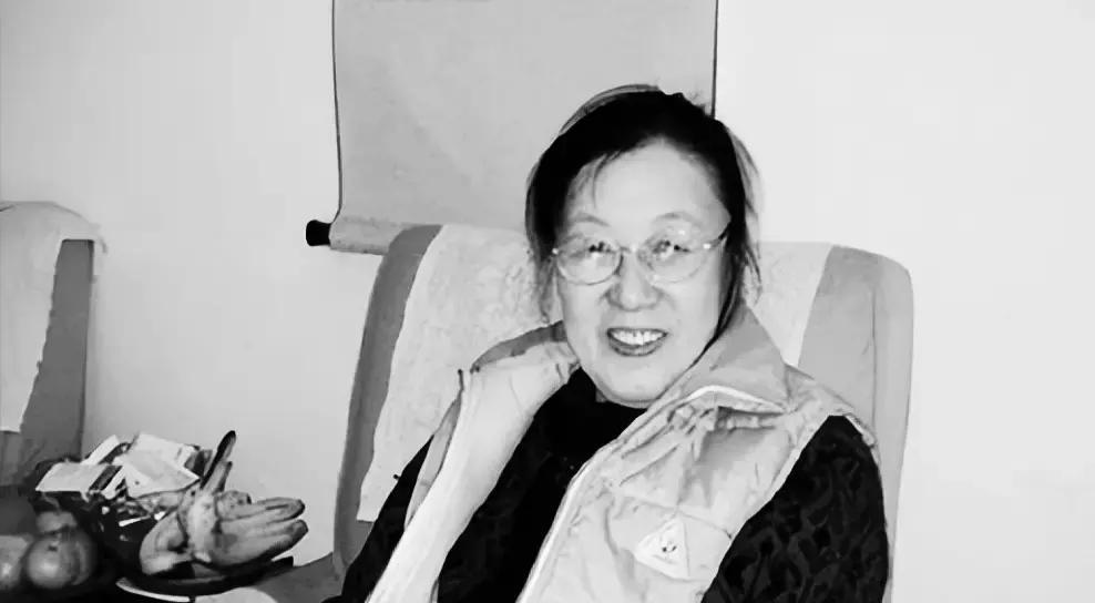 一个41岁的女人，前一天还是中央委员、北京市委书记，转眼之间却成了被隔离审查的对